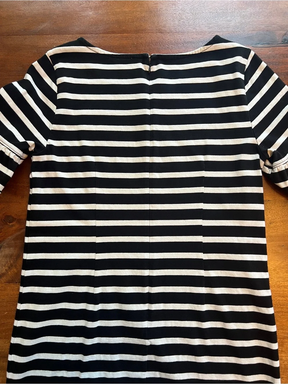 J.CREW Women’s Black/White Striped Knit Shift Dress Ruffle Bell Sleeves Zip M